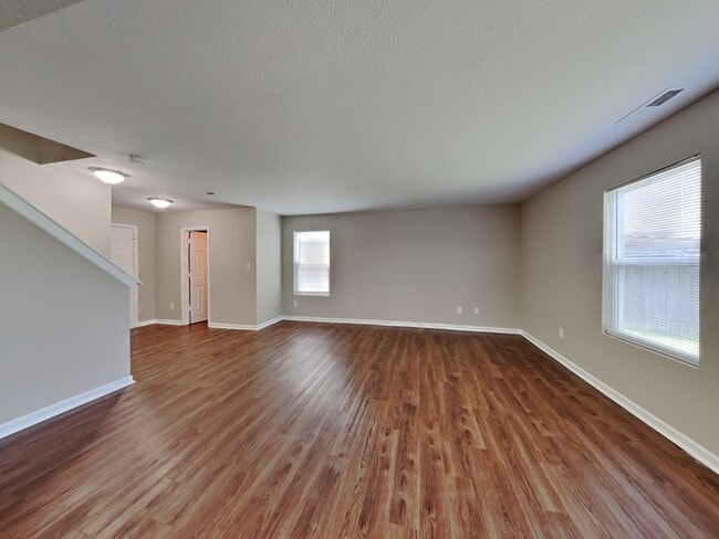 Photo - 1092 Torino Ln