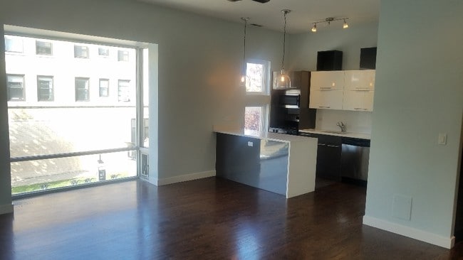 Photo - 2456 N California Ave Unit 2F