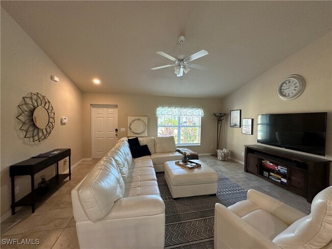 Photo - 2202 SE 8th St