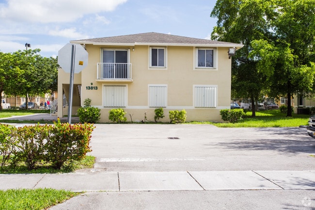 Hidden Grove Apartments