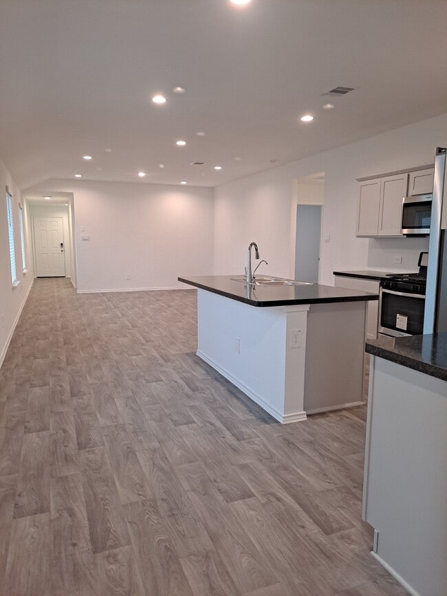 Photo - 24058 Kentwood Springs Dr