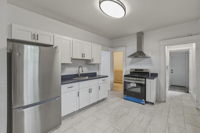 Photo - 152 Dekalb Ave