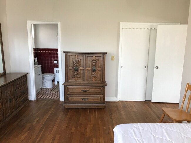 Photo - 716 HIGHLAND AVE NW