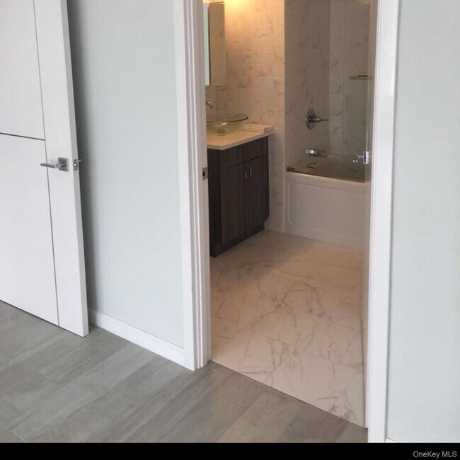 Photo - 5 Grace Ave Unit 2J