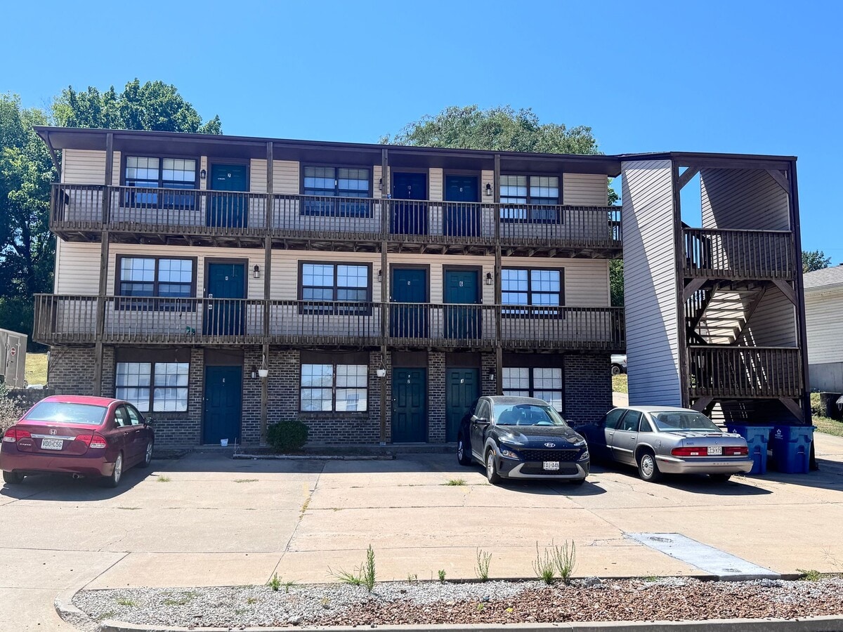 Photo - 3713 Randall Dr Unit 5