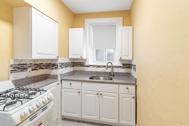 BayView Apartments