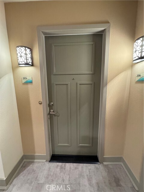 Building Photo - 627 Deep Valley Dr Unit 205