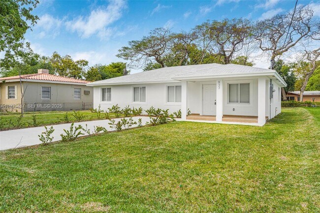 Photo - 933 NW 50th St