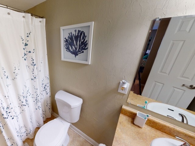 Prepárese en su baño privado en Seminole Flatts: moderno y cómodo - Seminole Flatts