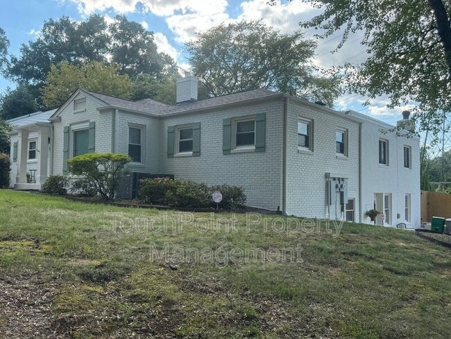 Building Photo - 340 Hollis Rd Rental