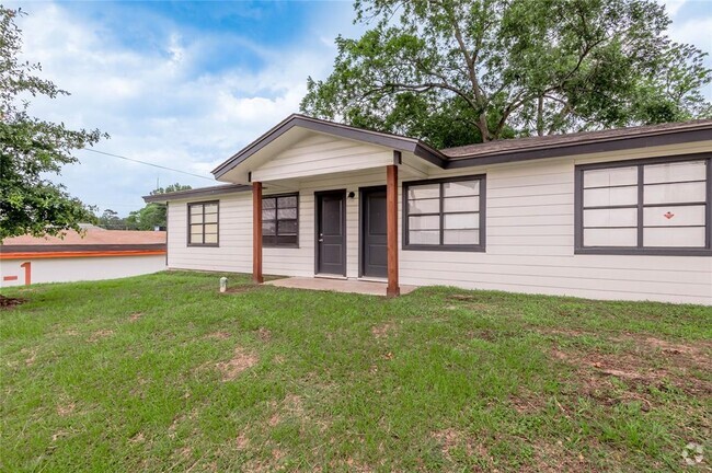 Building Photo - 2515 Montgomery Rd Rental
