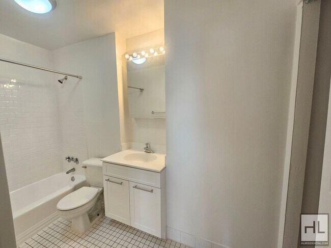 Spacious Studio Near the United Nations