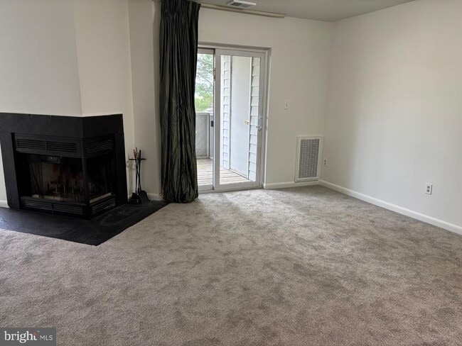 Photo - 2219 Lowells Glen Rd Unidad K