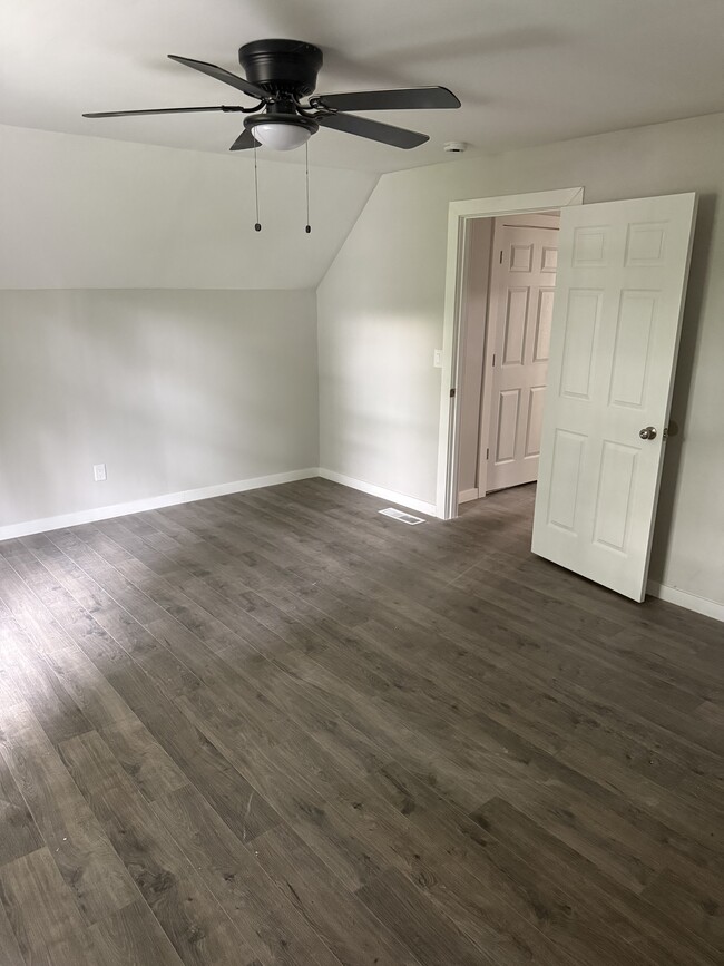 Photo - 721 E Corrington Ave