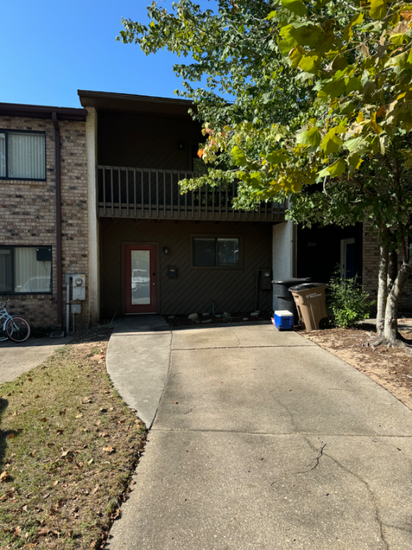 Photo - 3355 E Lloyd St Townhome