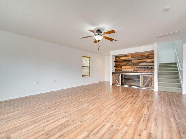 Photo - 6705 Crosne St