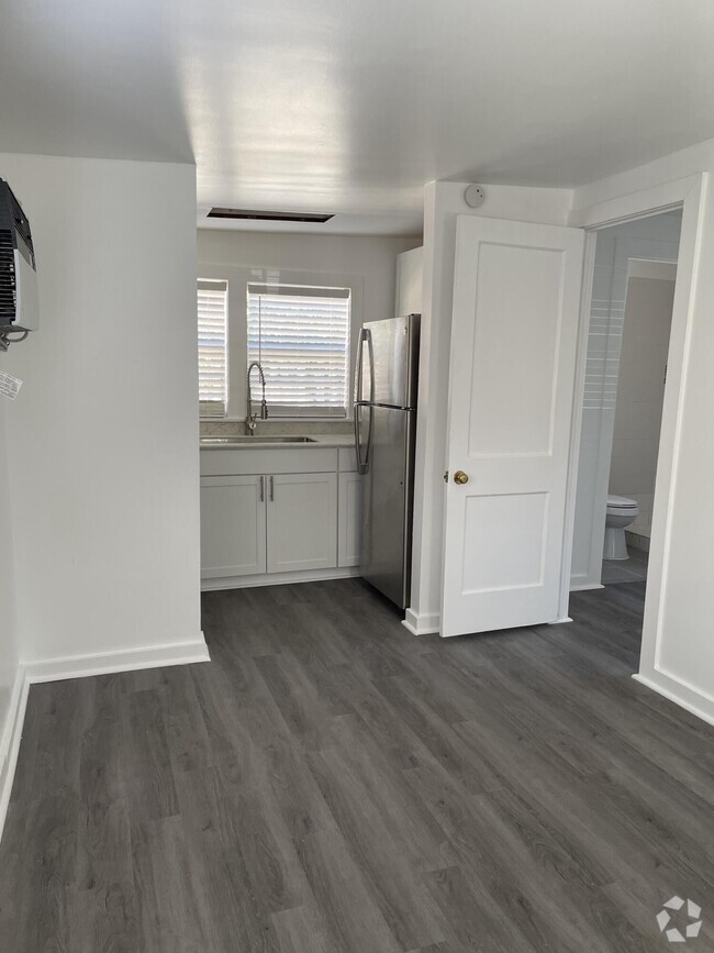 Building Photo - 229 Lakeland Dr Rental