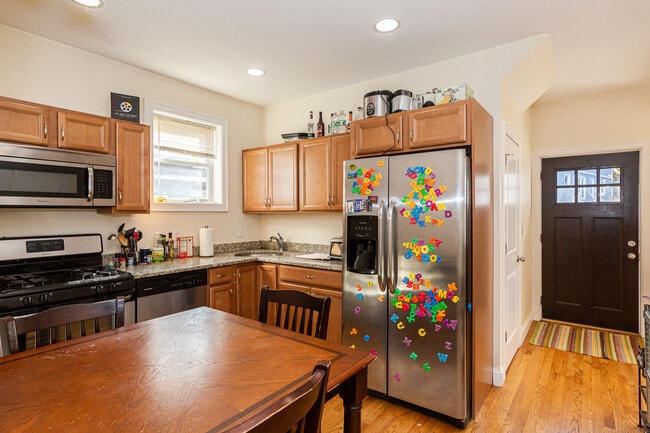 Photo - 182 Calumet St