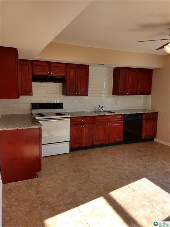 Photo - 97 E Hillcrest Ln Townhome