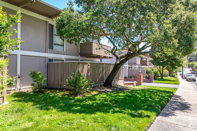 Detalle del edificio - Moraga Manor