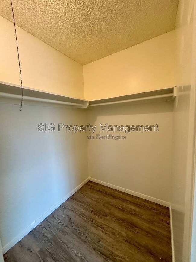 Photo - 1126 E Doran St