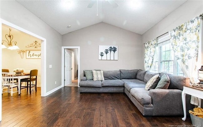7000 Pine Rd