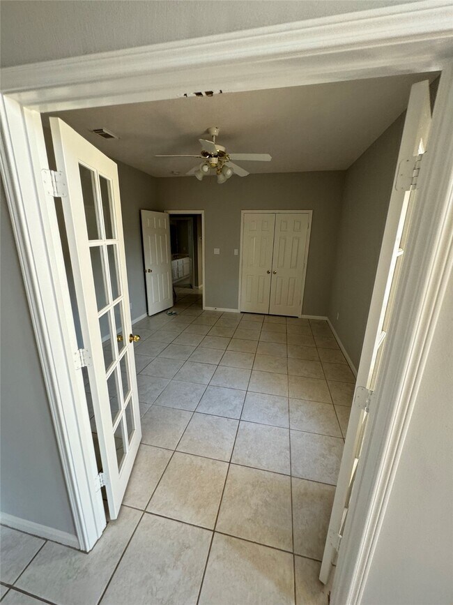 Photo - 14024 Shoreline Dr