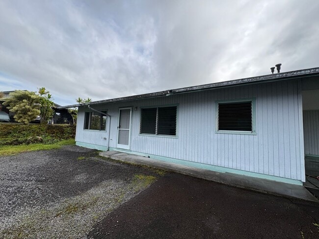 Building Photo - Beautifully Renovated 2Brdm 1 Bath in Hilo