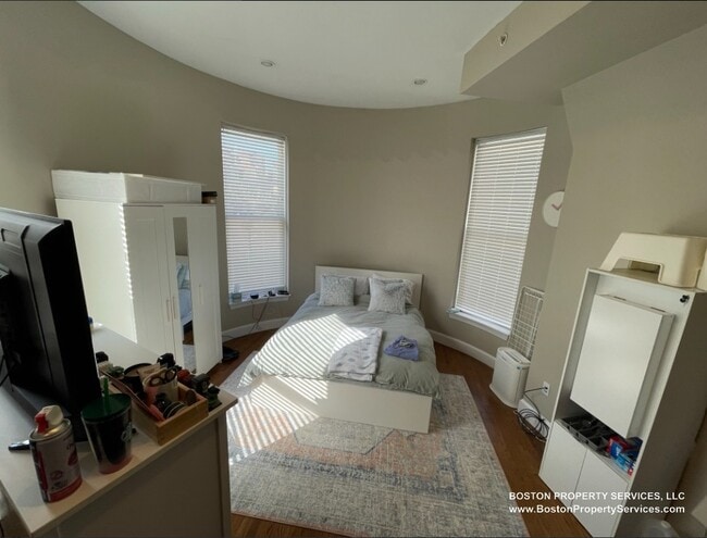 Building Photo - 497 Commonwealth Ave Unit 1