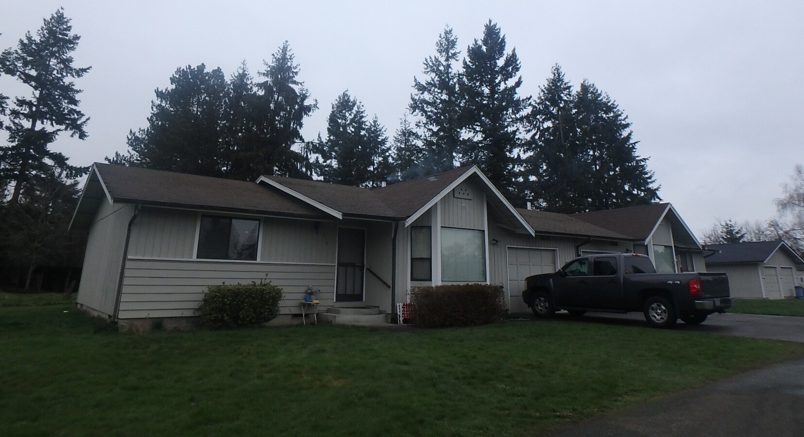 Photo - 215 126th St E