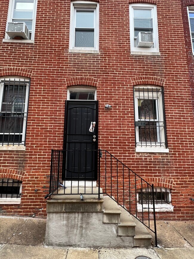 Photo - 1713 N Dallas St House