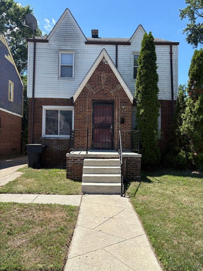 16161 Littlefield- 3 BEDS & 1.5 BATH FOR R... - 16161 Littlefield- 3 BEDS & 1.5 BATH FOR R... House