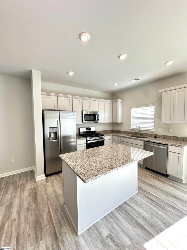 Photo - 120 Randwick Ln