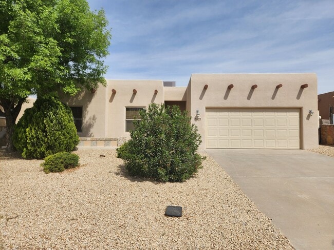 Building Photo - 5859 Habanero Dr