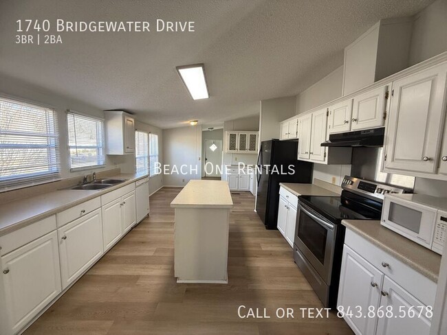 Photo - 1740 Bridgewater Dr House