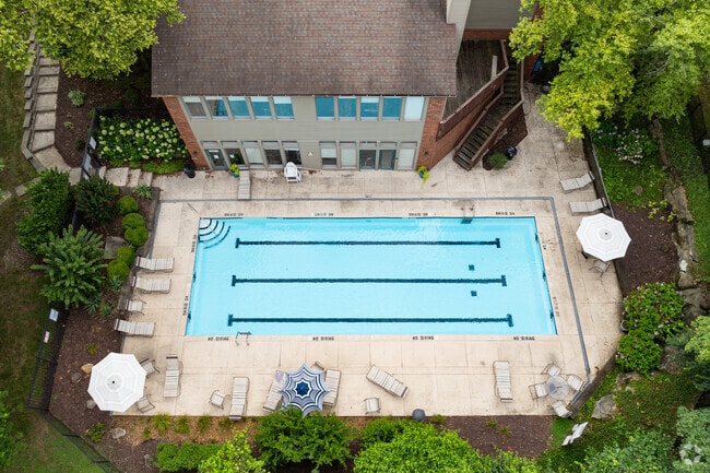 Pool - Chesterfield Village Townhomes