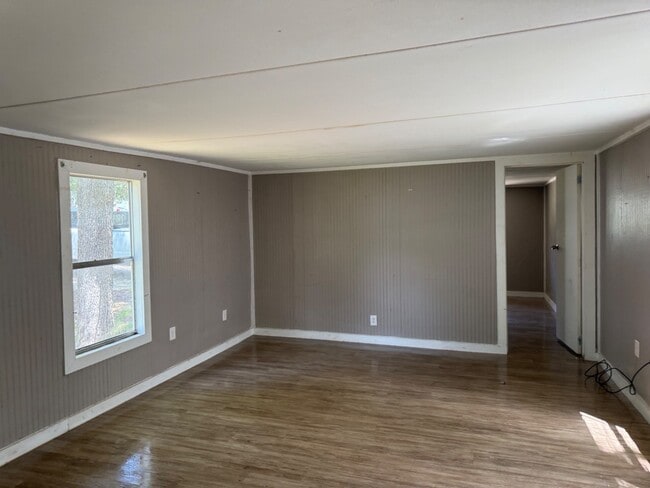15 Smith Dr