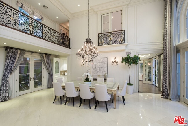 Photo - 3016 Elvido Dr