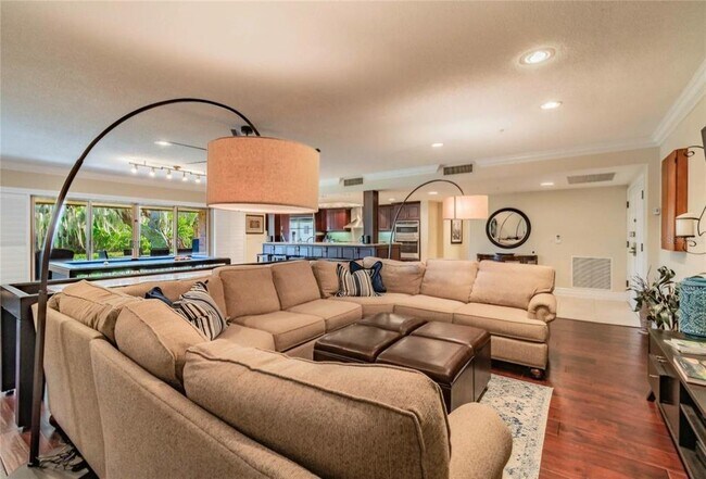 Photo - 36750 US Hwy 19 N Unidad 8-2011