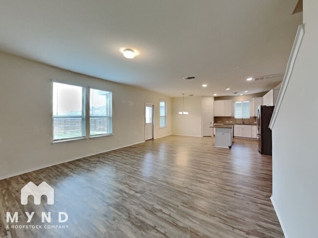 Photo - 113 Kildeer Pass