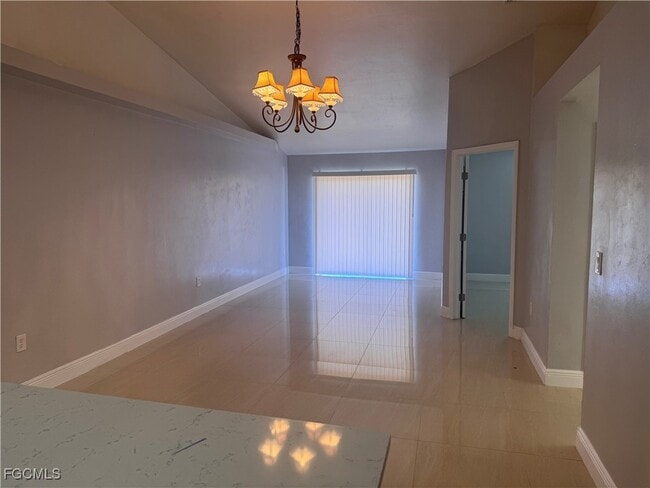 Photo - 1003 Country Club Blvd