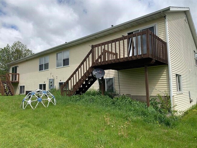 Building Photo - 1627-1629 Rustic Drive Unit 1629
