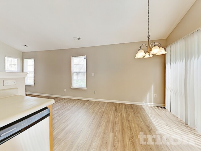 Photo - 8422 Wallace Glen Dr