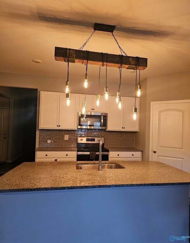 Photo - 129 Canonbury Dr