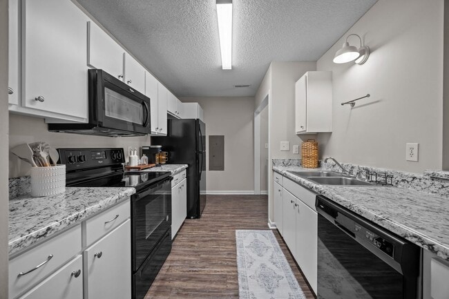 Photo - FULLY FURNISHED EXCLUSIVE SHORT AND MIDTER...