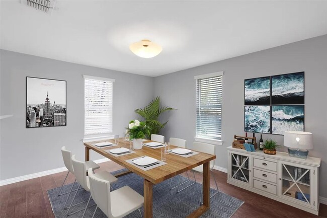 Photo - 902 Davy Crockett St