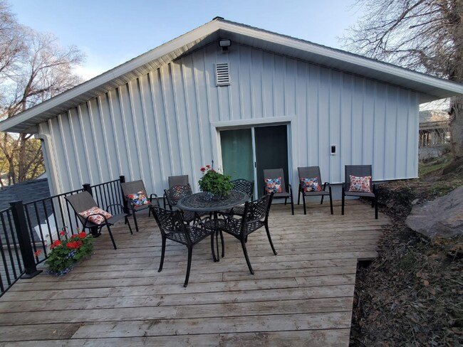 Photo - 220 N Rapid Creek Rd Unidad White House Hub