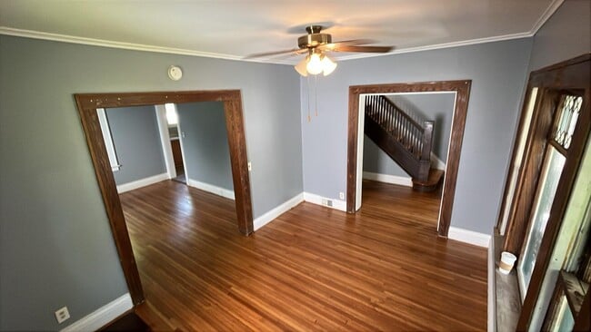 Building Photo - 816 Flower City Park Rental
