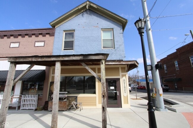 Photo - 101 N Main St