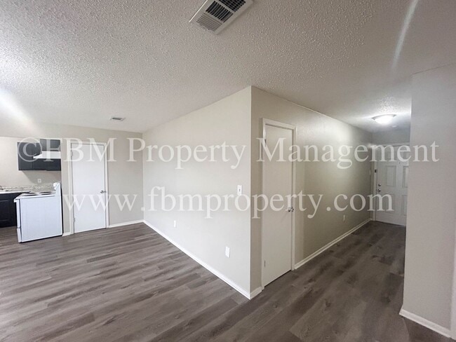 Photo - 101 W Latimer St Unit A